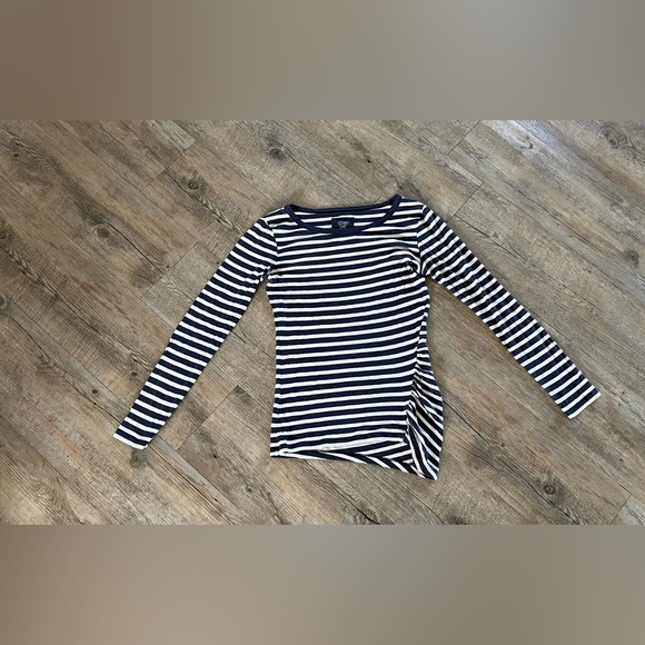 Oh so soft! MARCCAIN SPORTS top with navy & white stripes. Ex cond, size small. - Picture 3 of 6